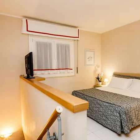 Sabrina Hotel